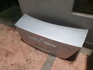 Toyota Nze 2002 Boot