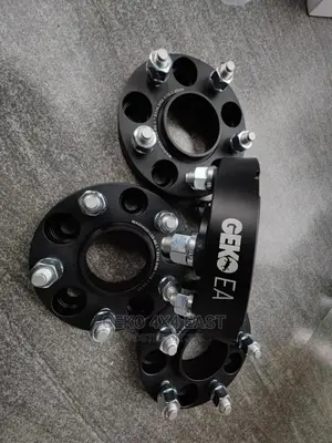 Nissan Wheel Spacers 5x114.3_66._25mm