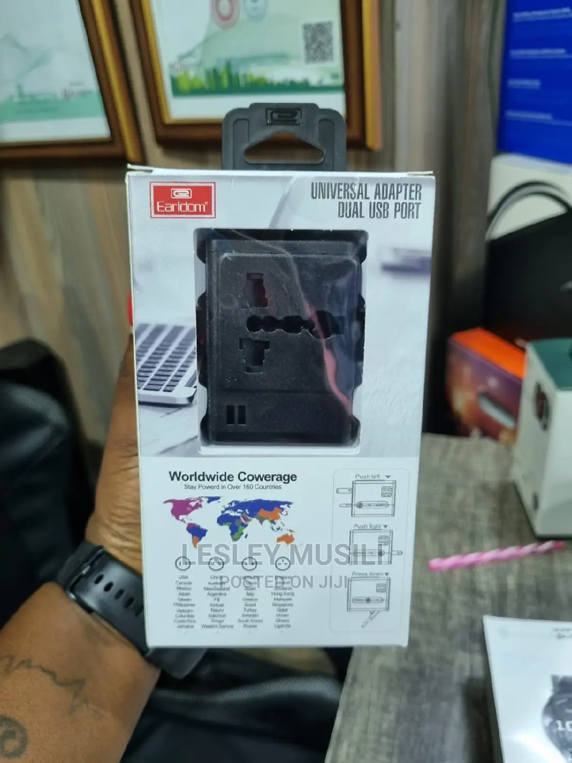 Earldom Universal Adapter Dual USB Port