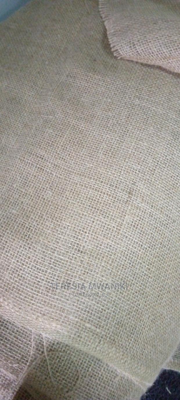 Natural Hessian Cloth (Jute Burlap) - thumbnail 2