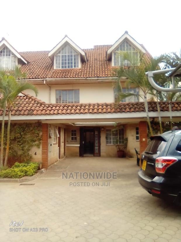 5bdrm Townhouse/Terrace in Hurlingham for sale