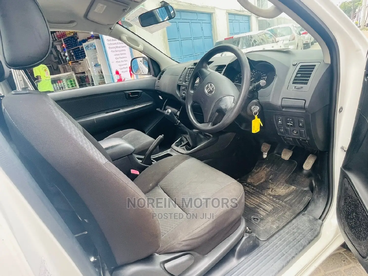Toyota Hilux 2016 Pearl