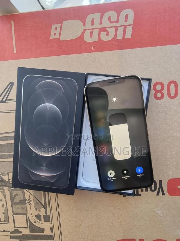 Apple iPhone 12 Pro Max 256 GB Gold - thumbnail 3