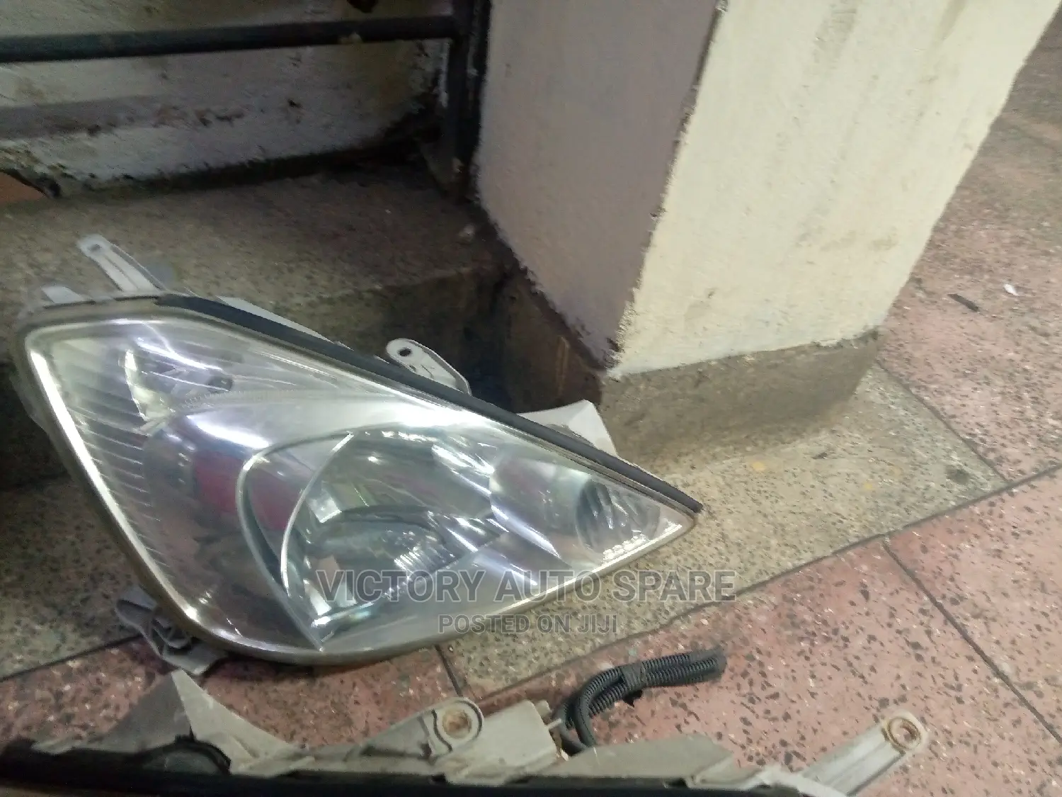 Allion 240(2004-2007) Headlight
