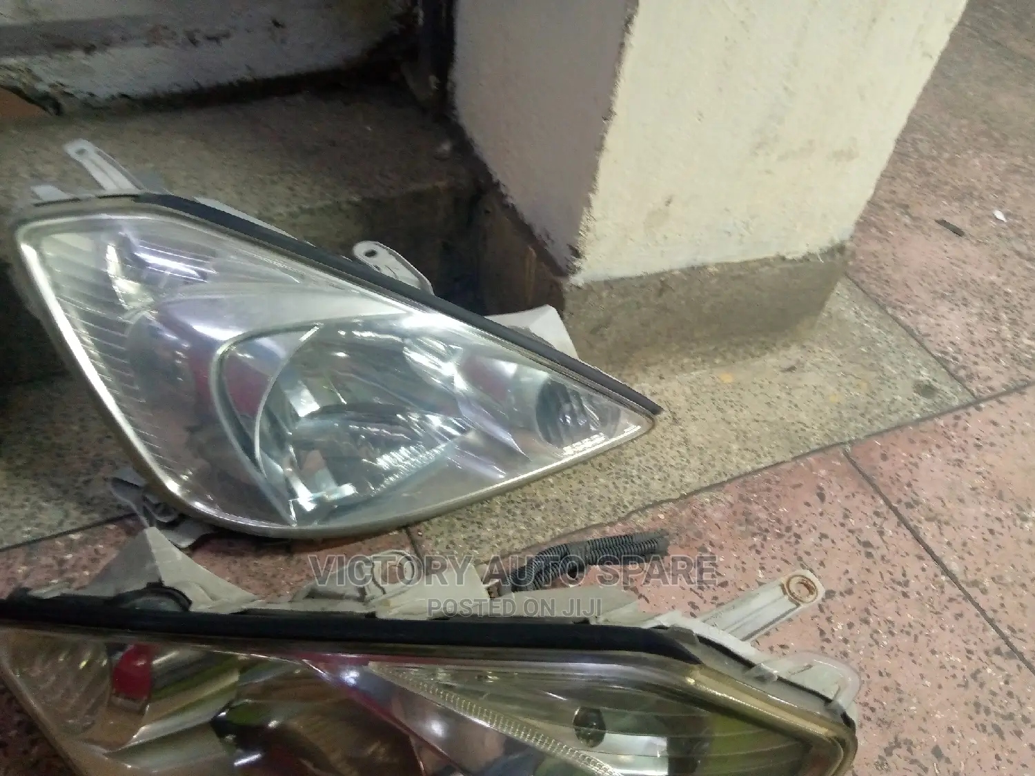 Allion 240(2004-2007) Headlight