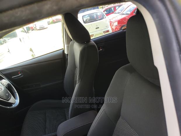 Toyota Auris 2016 Yellow - thumbnail 7