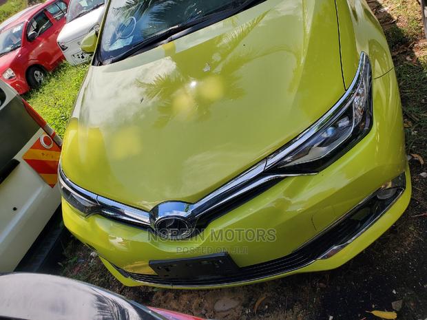 Toyota Auris 2016 Yellow - thumbnail 3