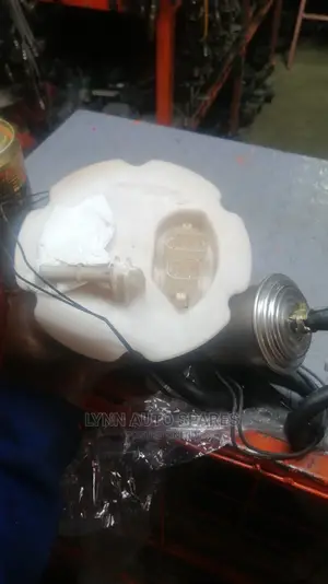 Nissan Wingroad Y11 Fuel Pump