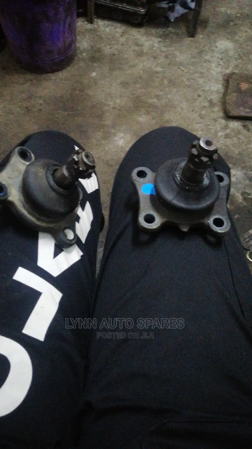 Toyota Shark 4wd Lower Ball Joints
