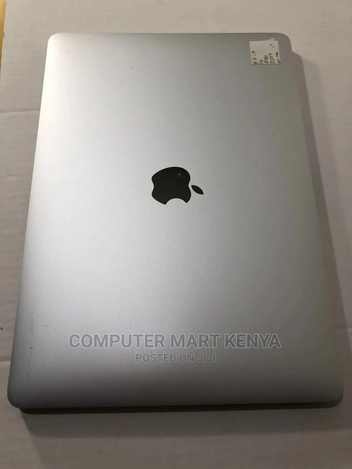 New Laptop Apple MacBook Pro 2021 M1 8GB Apple M1 SSD 256GB