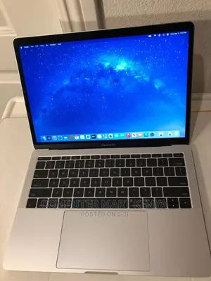New Laptop Apple MacBook Pro 2020 M1 8GB Apple M1 SSD 256GB