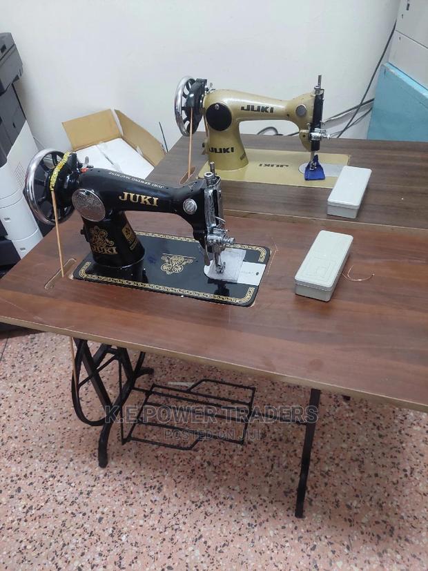 Mechanical Juki Sewing Machine - main view