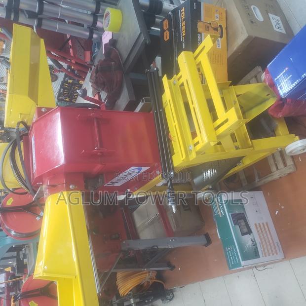 Feed Chooper . - main view