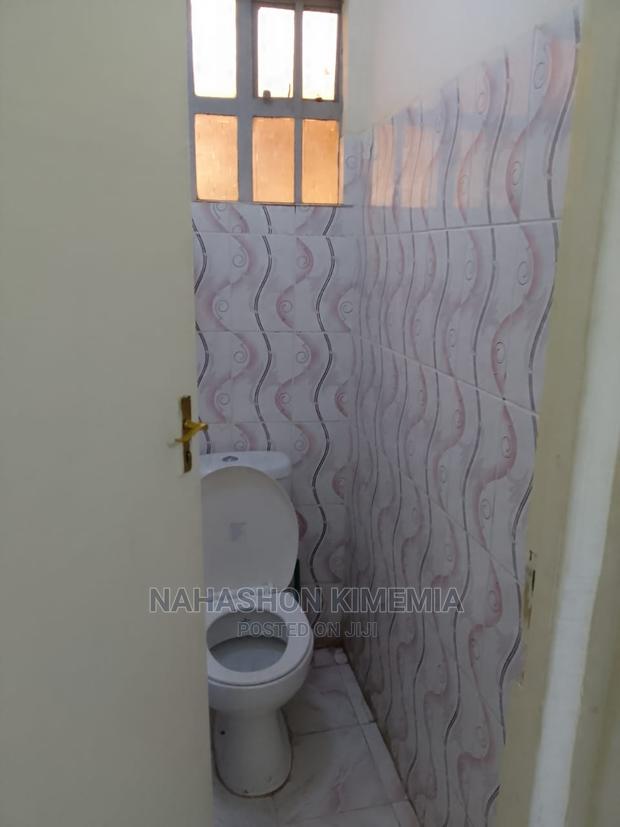 Charming Studio Airbnb TRM Drive Roysambu Thika Road - thumbnail 12