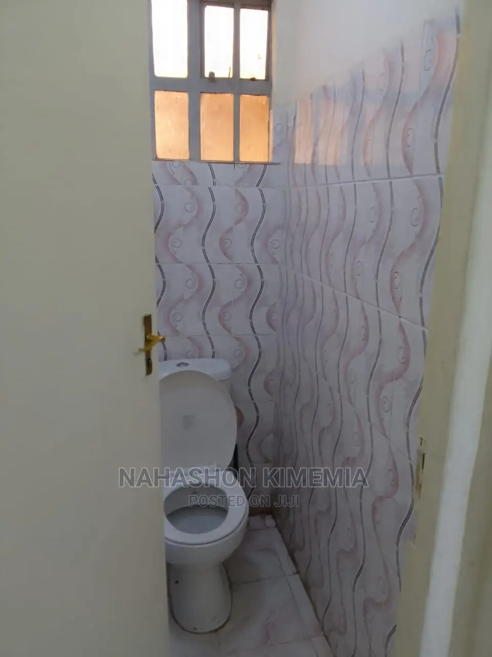 Charming Studio Airbnb TRM Drive Roysambu Thika Road