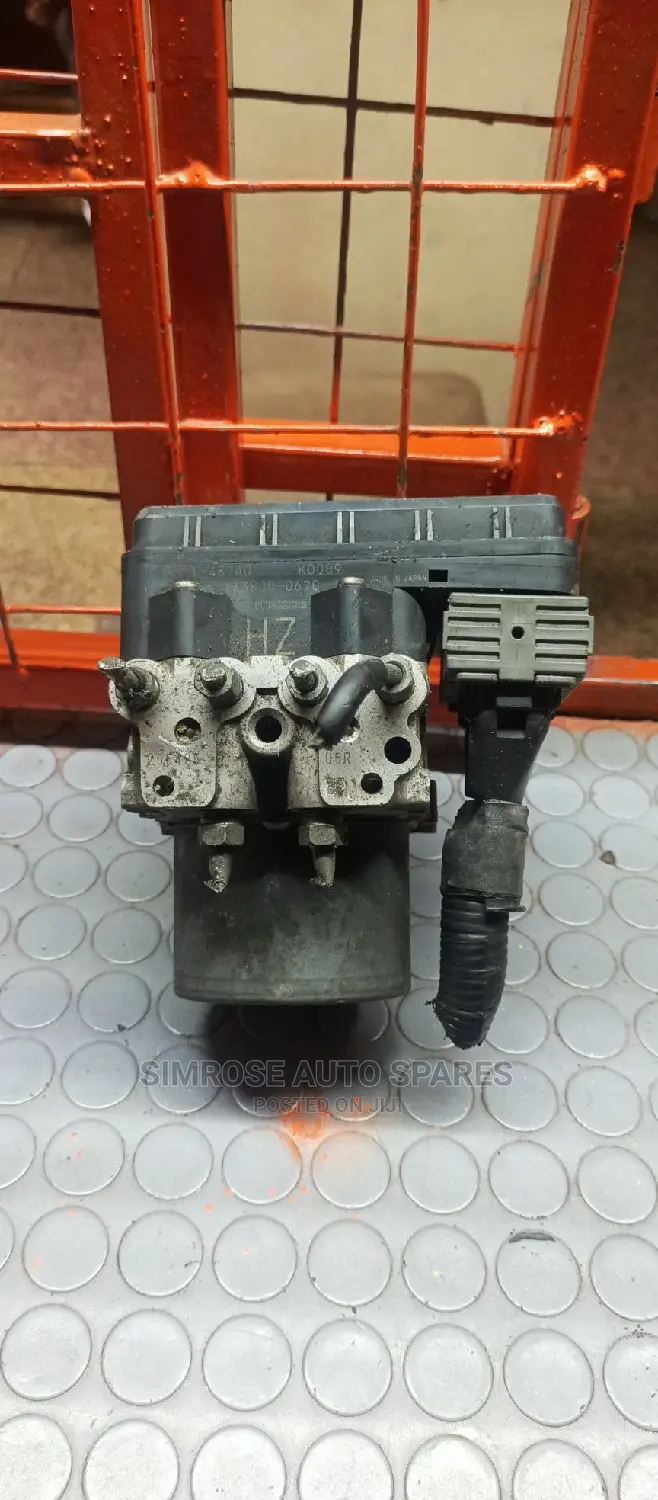 Mazda Axela Abs Pump Module.