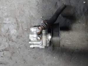 Power Steering Pump for Noah 1az 2az Engine