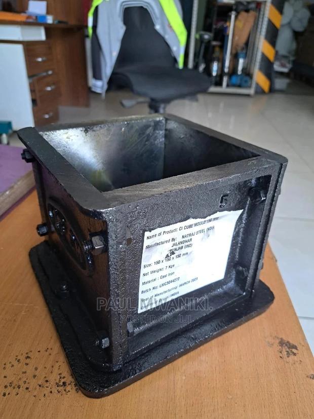 C I Cube Mould 150mm.
