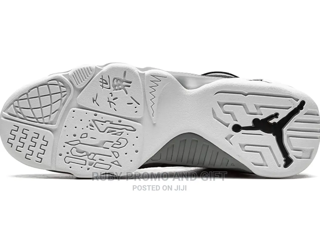 Air Jordan 9 Particle Grey Sneakers