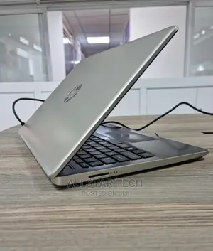 Laptop HP 4GB Intel Core I3 HDD+SSD 128GB