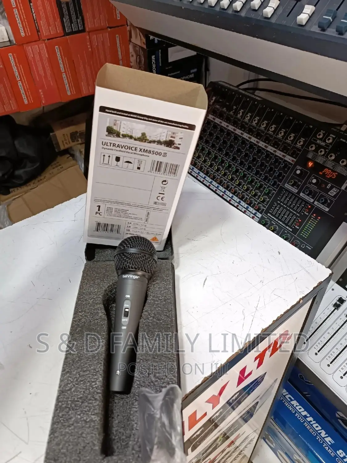 Behringer Wire Microphone