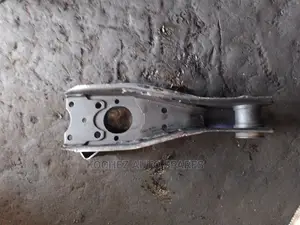 Townace Front Arm 2wd