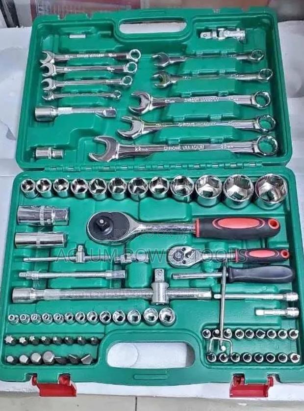 Mechanical 82 PCS Spanner Toolset Socket