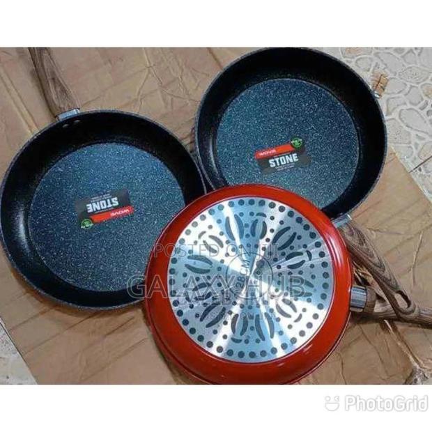 Black Frying Pan 26cm