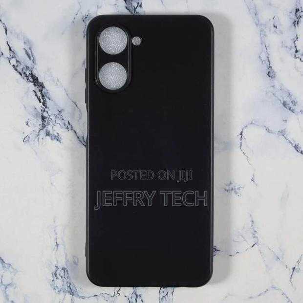 Shockproof Silicon Flexible Back Cover for Realme 10 4G (6.4 - thumbnail 2