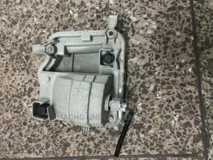 Toyota Ractis Reflector