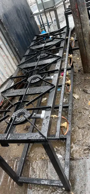 Commerciar Gas Cooker Four Burner