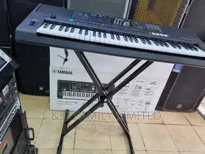PSR-473 Electronic Keyboard