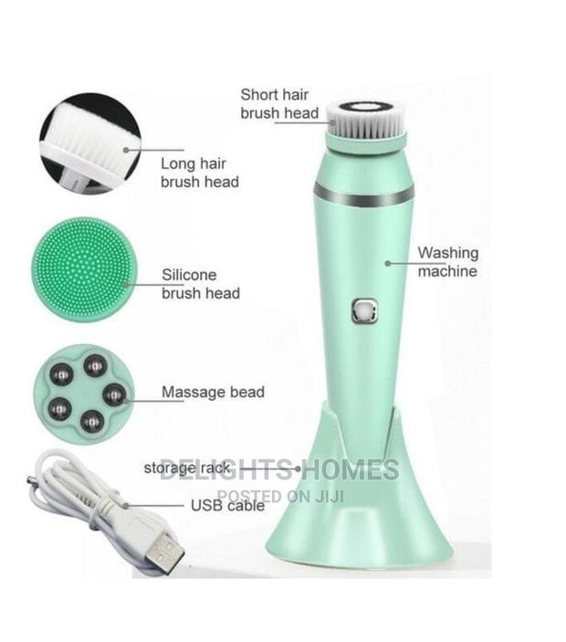 *4 in 1 Face Cleansing Kit* - main view