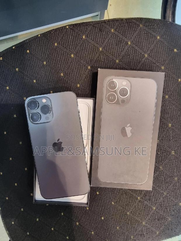 Apple iPhone 13 Pro Max 256 GB Black - main view