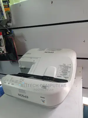 Epson Brightlink 585wi Short Throw Projector