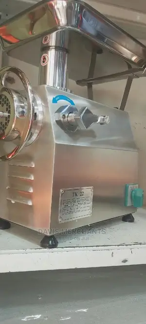 Meat Mincer With Automatic Reverse Gear