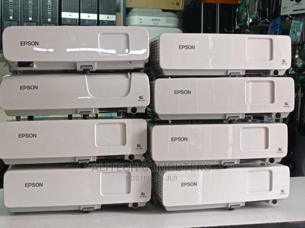 Epson Projector Powerlite 83+ - thumbnail 7