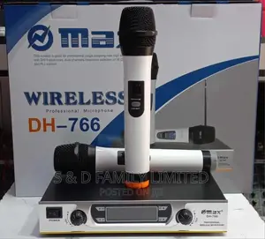 Omax 766 Wireless Microphone