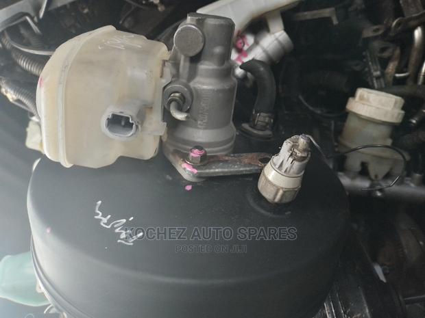 Toyota 7l Brake Booster+Master Cylinder