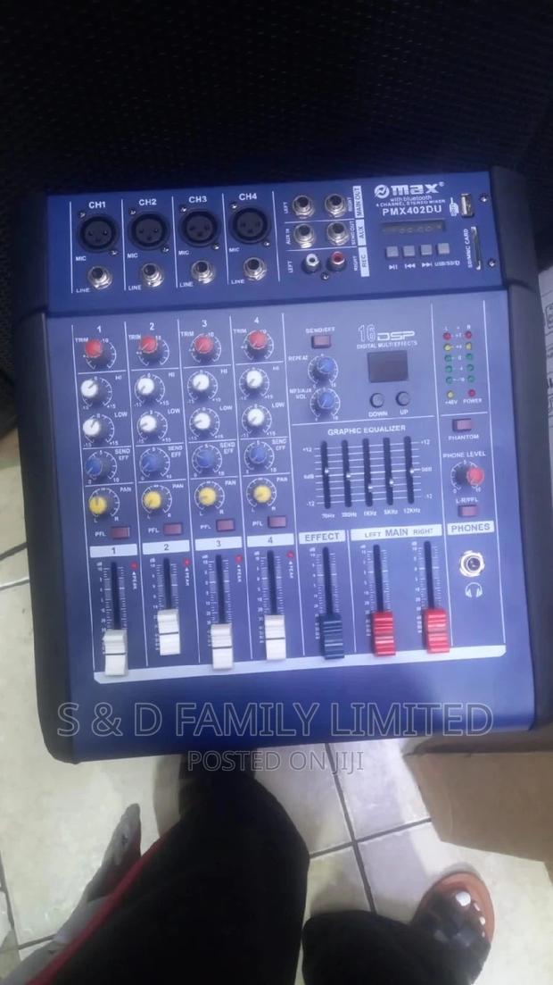 PMX 402 Powered Mixer 4 Channels