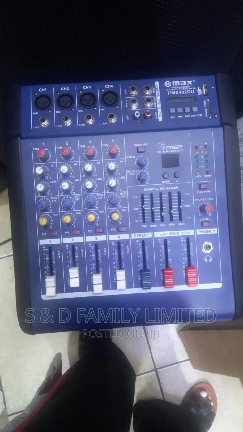 PMX 402 Powered Mixer 4 Channels