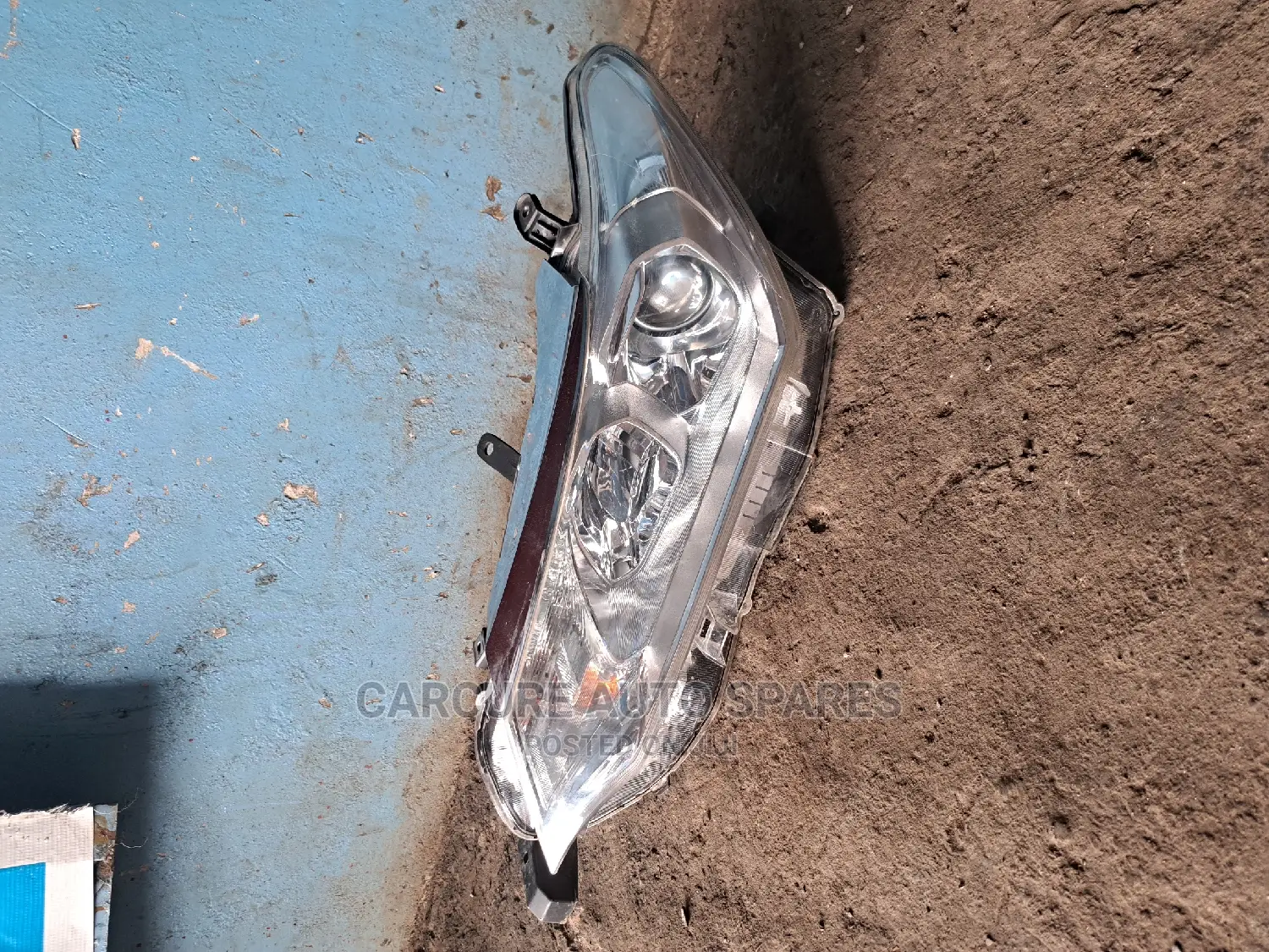 Fielder/ Axio 165 2015/ 16 Headlight