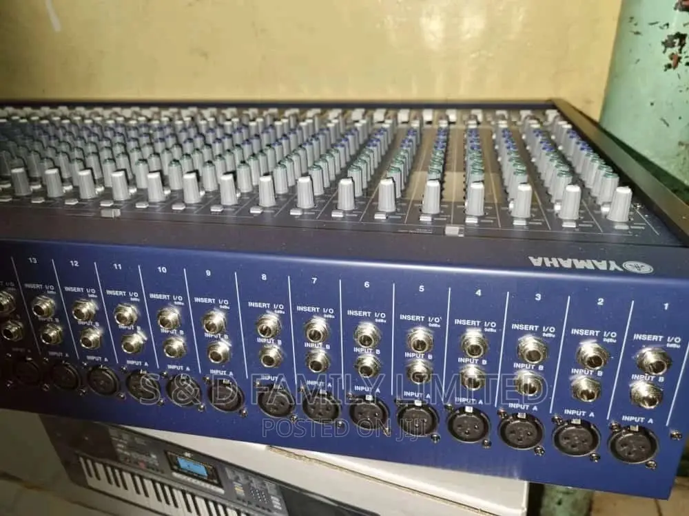 Yamaha Live Mixer MG32/14fx 32 Channels