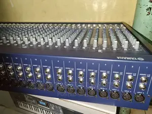 Yamaha Live Mixer MG32/14fx 32 Channels