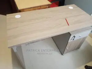 Imported Executive Office Desks 1.2 MTRS