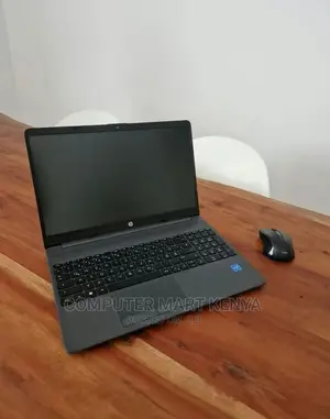 New Laptop HP 250 G8 16GB Intel Core I7 SSD 512GB