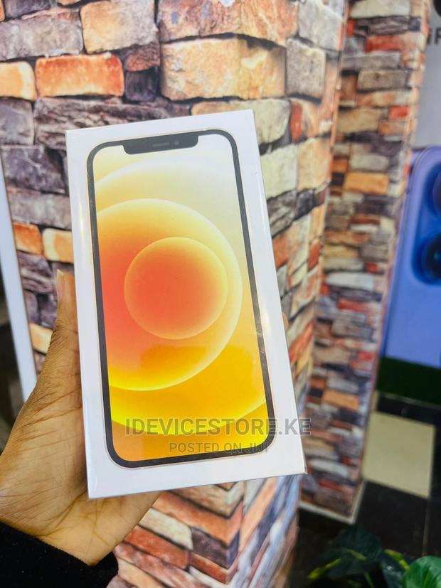 New Apple iPhone 12 128 GB Silver - main view