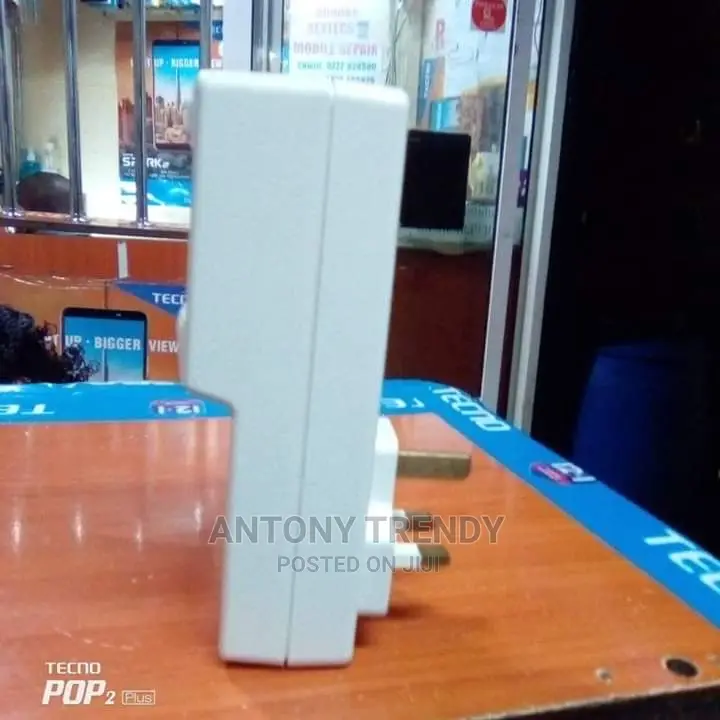 Fridge Guard That Regulates Voltage