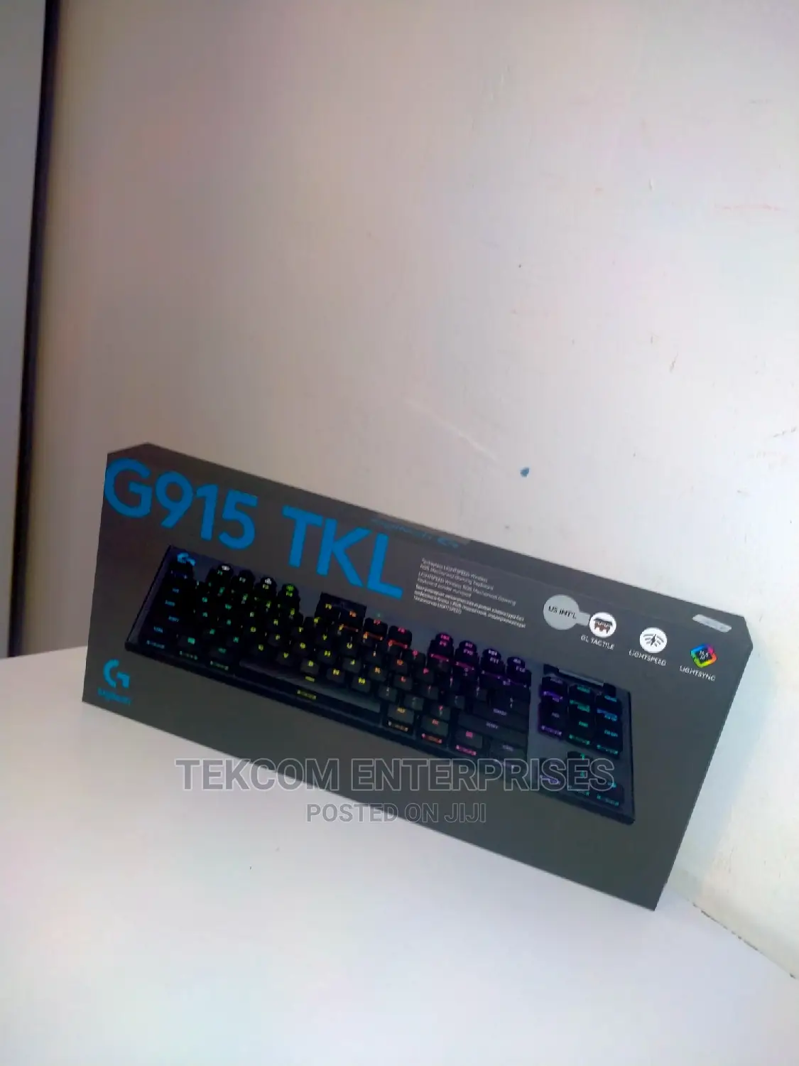 Logitech G915 TKL Tenkeyless Lightspeed Wireless RGB Mechani