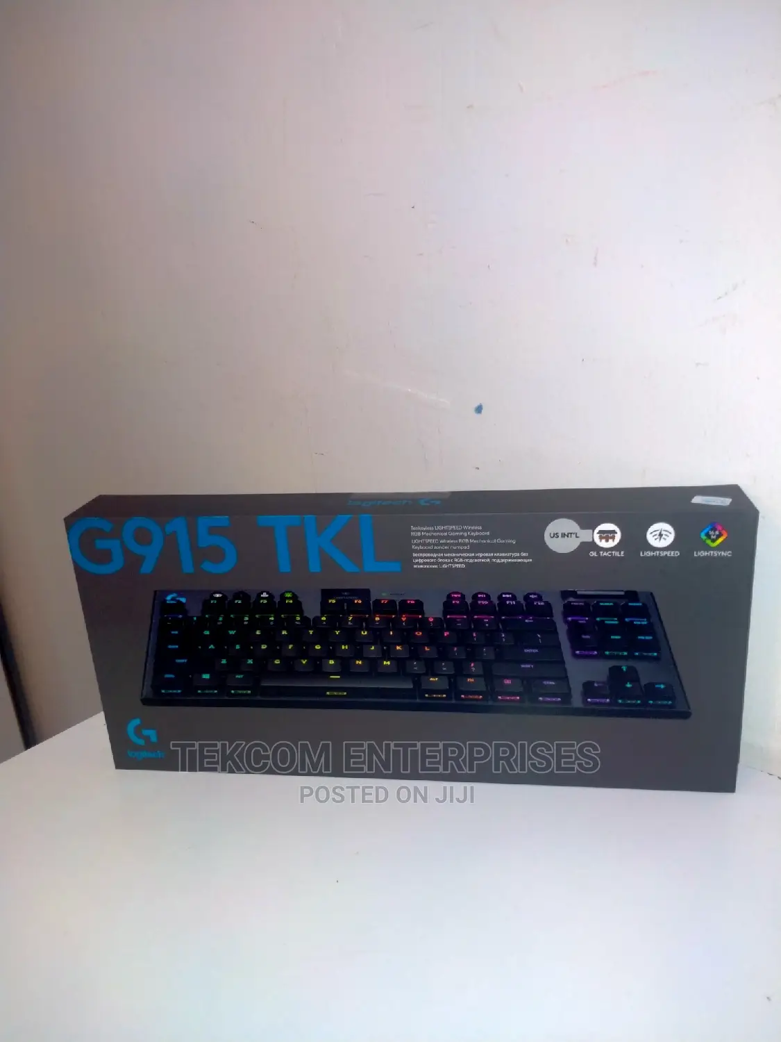 Logitech G915 TKL Tenkeyless Lightspeed Wireless RGB Mechani